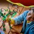 LEGO NINJAGO 71859 Дракон на живота, Премиум комплект за сглобяване с 8 минифигури, 9+ години, 1050 части - 7