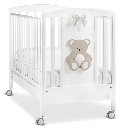 Детско легло Italbaby Peluche колекция Boutique изработено от масивна букова дървесина удобно - Tortora