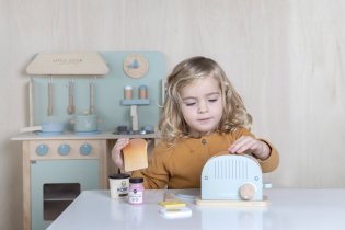 Играчки / Wooden toys - Малък холандски тостер с изскачаща функция и аксесоари - 2