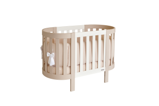 Овално бебешко креватче Italbaby, колекция Evoc, изработено от масивна букова дървесина, еволюционно